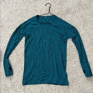 Lululemon Teal Long Sleeve Athletic Top size medium